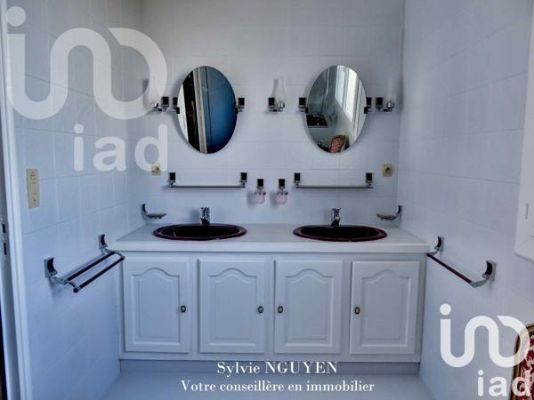 Maison à vendre 12 pièces 486 m² La Couronne