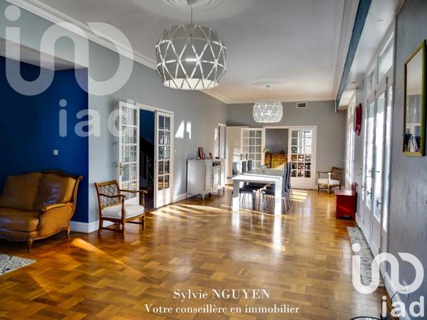 Maison à vendre 12 pièces 486 m² La Couronne