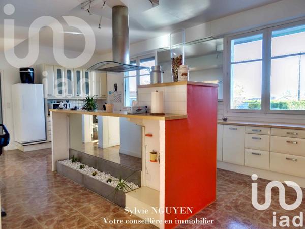 Maison à vendre 12 pièces 486 m² La Couronne