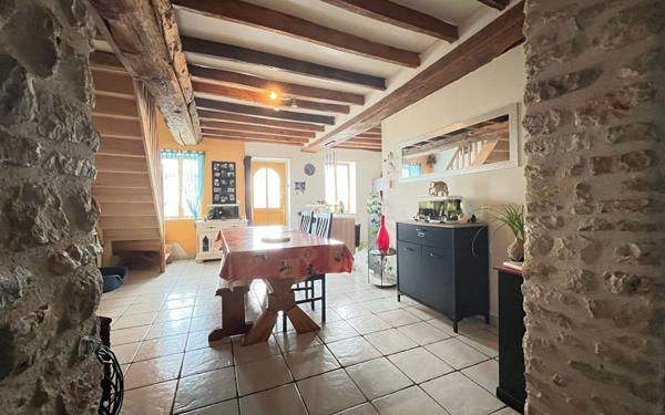 Maison à vendre    5 pièces •  Radon