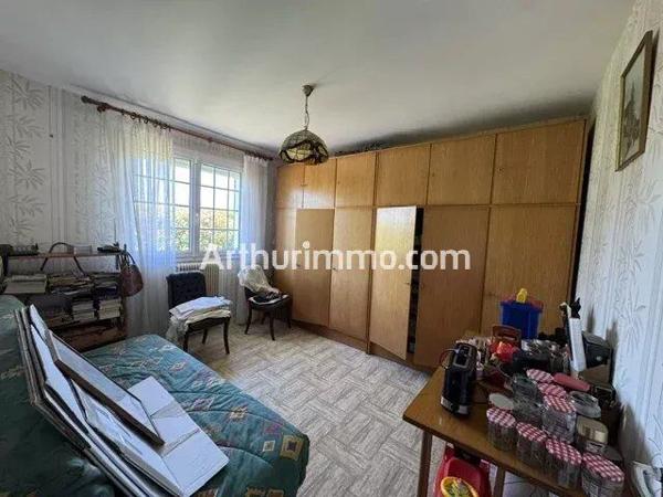 Vente                                                      Maison
                        
                     4 pièces                      93 m2                     à Montivilliers