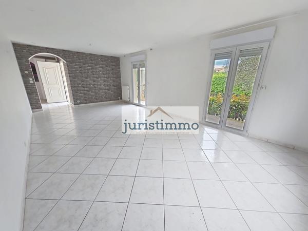 Camaret-sur-Aigues (84850) VILLA dans lotissement calme avec 4 chambres piscine et garage