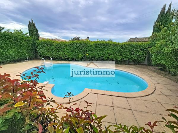 Camaret-sur-Aigues (84850) VILLA dans lotissement calme avec 4 chambres piscine et garage