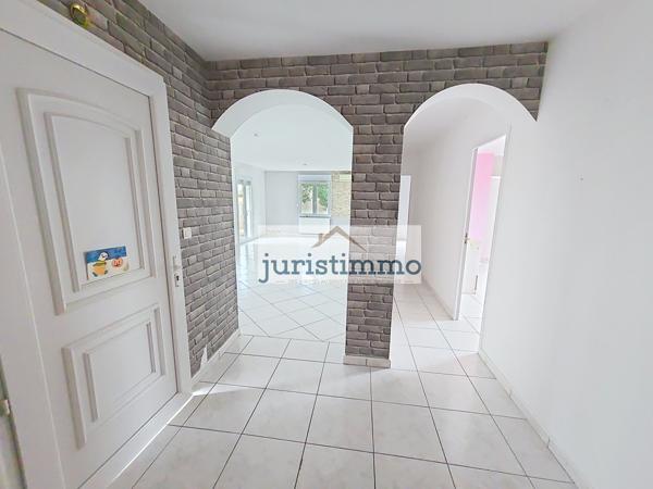 Camaret-sur-Aigues (84850) VILLA dans lotissement calme avec 4 chambres piscine et garage