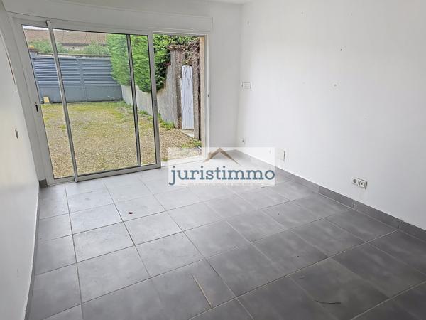 Camaret-sur-Aigues (84850) VILLA dans lotissement calme avec 4 chambres piscine et garage