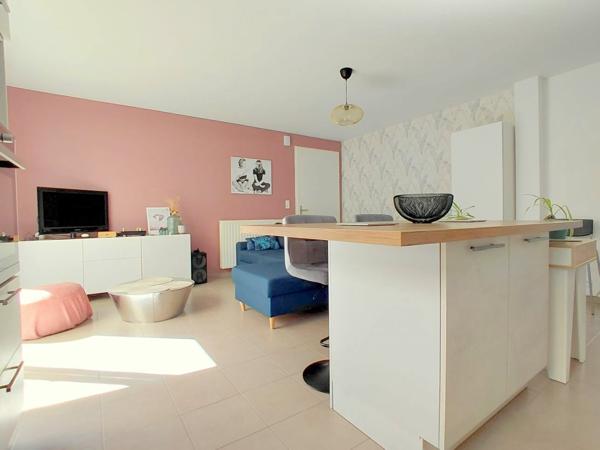 À vendre : Appartement de plain pied moderne de 3 pièces à Saint Julien de Concelles
