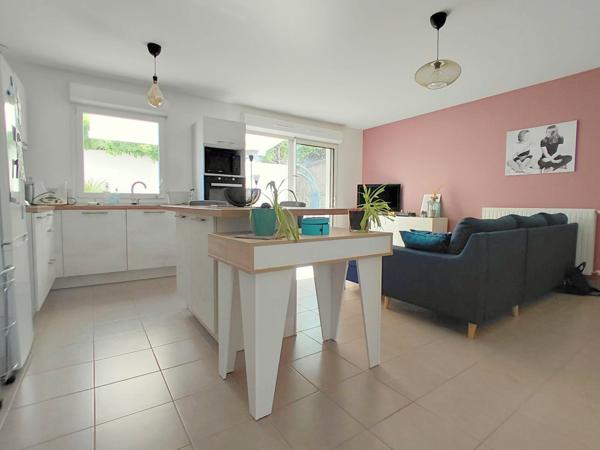 À vendre : Appartement de plain pied moderne de 3 pièces à Saint Julien de Concelles