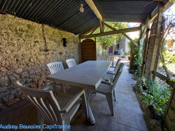 Authentique longère avec dépendances et grand jardin