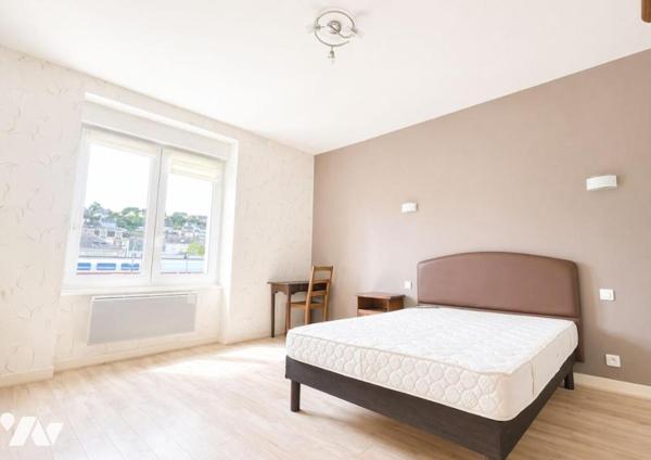 Quimper centre-ville  - À deux pas de la gare, une maison au cœur de la vie urbaine