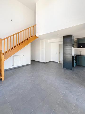 T4 en duplex aux derniers étages avec terrasse et parking