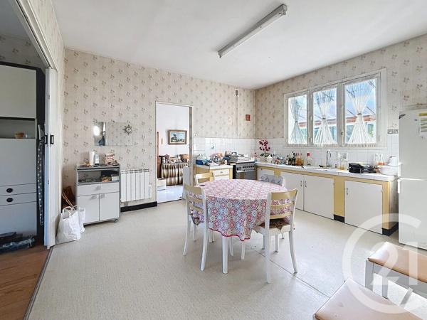 Maison à vendre  4 pièces - 68 m 2   ROCHEFORT  - 17
