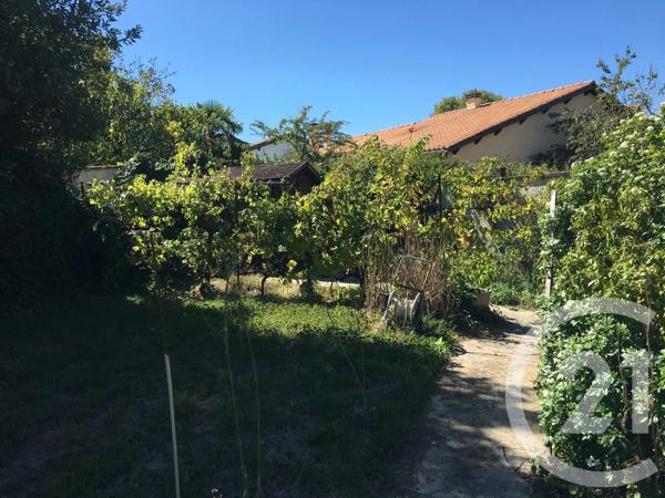 Maison à vendre  4 pièces - 68 m 2   ROCHEFORT  - 17