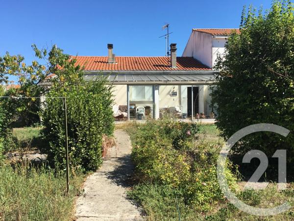 Maison à vendre  4 pièces - 68 m 2   ROCHEFORT  - 17