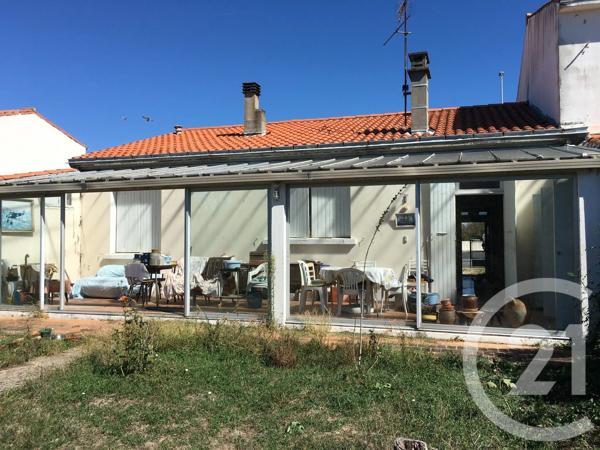 Maison à vendre  4 pièces - 68 m 2   ROCHEFORT  - 17