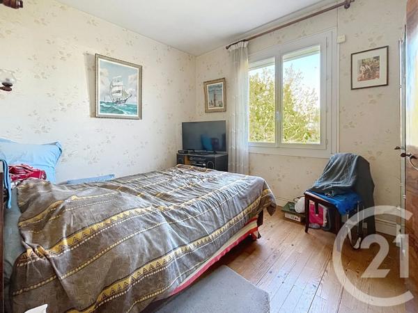 Maison à vendre  4 pièces - 68 m 2   ROCHEFORT  - 17
