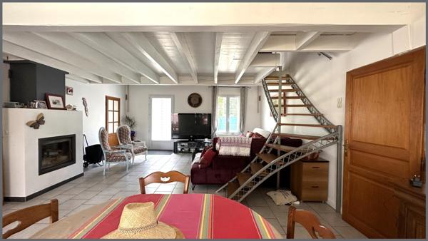 Maison familiale +Piscine +Garage +Grand carport