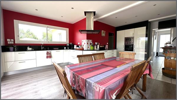 Maison familiale +Piscine +Garage +Grand carport