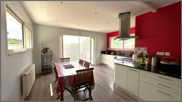 Maison familiale +Piscine +Garage +Grand carport