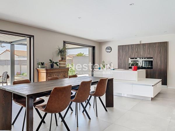 Maison Brétignolles Sur Mer 6 pièce(s) 171 m2