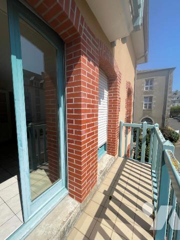 CENTRE ST SERVAN Dans imm avec ascenseur 3 pièces avec balcon, cave et parking 