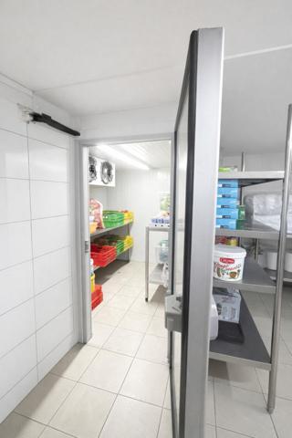 Emplacement N°1 puces St Ouen - Forte rentabilité