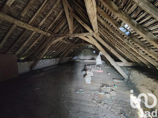 Maison de campagne 4 pièces de 105 m² à Héloup (61250)