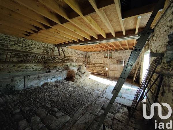 Maison de campagne 4 pièces de 105 m² à Héloup (61250)