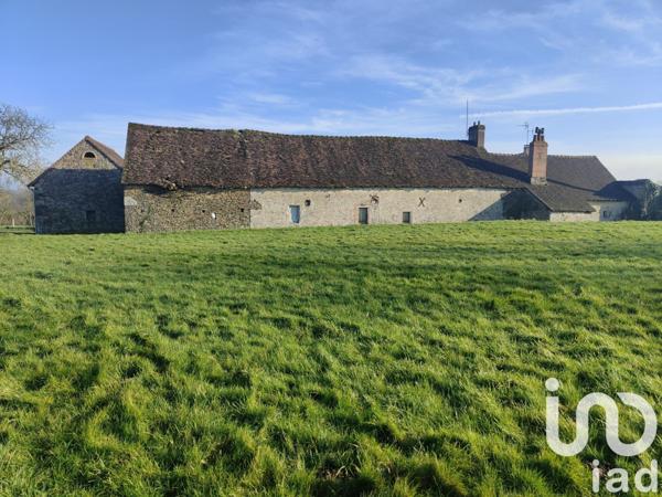 Maison de campagne 4 pièces de 105 m² à Héloup (61250)