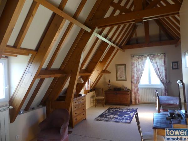 Propriete
                                                                                                                                                                                                                                                                                                                        32 pièce(s)                                                                                                                                                                                                          25 chambre(s)                                                                                                                                                                                                          830  m²