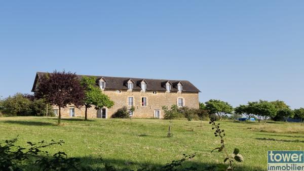 Propriete
                                                                                                                                                                                                                                                                                                                        32 pièce(s)                                                                                                                                                                                                          25 chambre(s)                                                                                                                                                                                                          830  m²