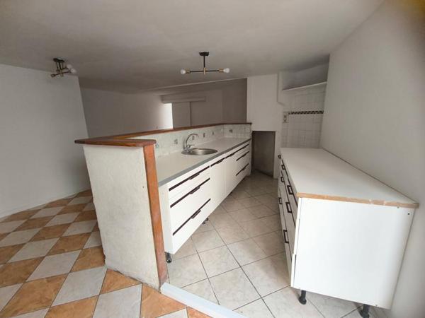 Maison avec fort potentiel Tocane St Apre 104 m2