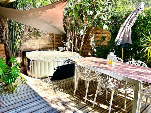 Marseille 8ème, Saint Anne, T4 Traversant de 84m2 + Jardin-terrasse de 40m2+ Atelier + Cave