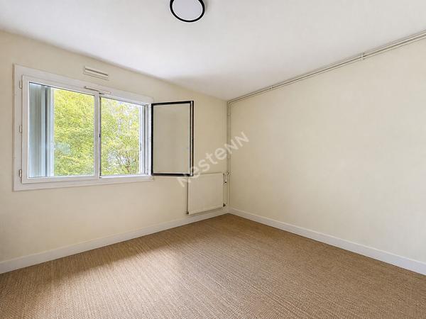 Appartement 4 pièces à vendre à Rezé - 3 chambres, balcon, cave