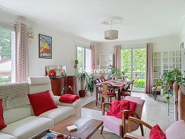 Plaisance du Touch (Hyper centre), Maison T5 de 115 m² avec un grand garage de 90m² sur un jardin arboré de 643m² au Calme