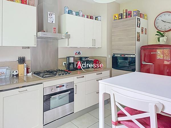 Plaisance du Touch (Hyper centre), Maison T5 de 115 m² avec un grand garage de 90m² sur un jardin arboré de 643m² au Calme