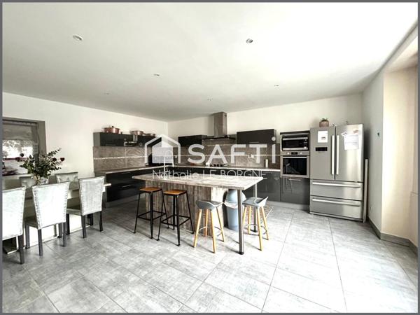 Maison de ville 5 chambres avec jardin et garages