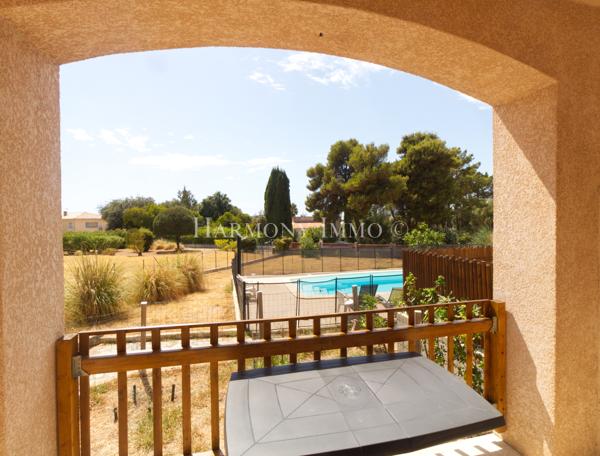 Grand T2/T3 au calme, proche de la plage avec jardin & terrasse.
