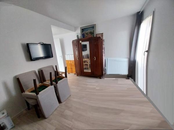 Maison à vendre à Vernou-sur-Brenne dans l'Indre-et-Loire (37210), ref : 013/1437   
VOUVRAY