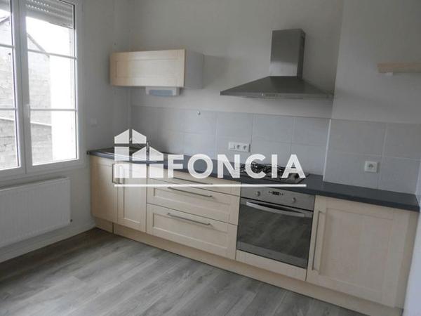 Location Appartement 2 pièces 46.77 m² - 8 ROUTE DE ROUEN Saumur 49400