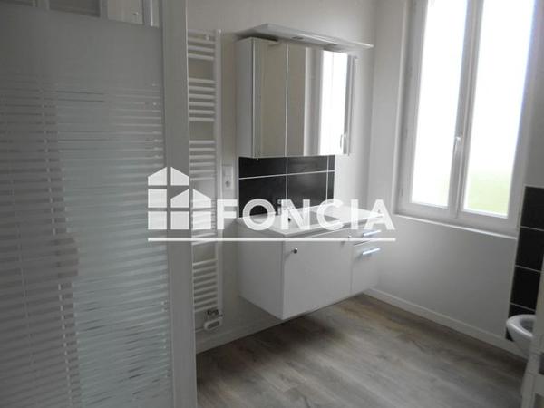 Location Appartement 2 pièces 46.77 m² - 8 ROUTE DE ROUEN Saumur 49400