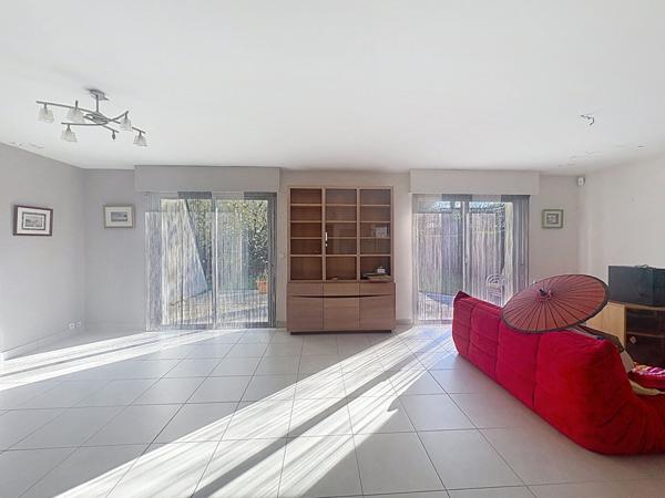 Maison familiale de 5 pièces à vendre à La Chapelle-sur-Erdre - Rare sur le marché !