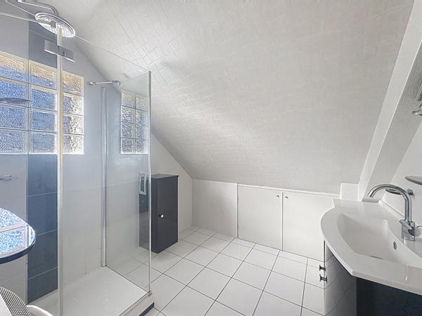 Maison familiale de 5 pièces à vendre à La Chapelle-sur-Erdre - Rare sur le marché !