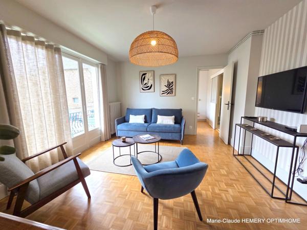 Dinard, Marché, au calme, T2 rénové de 38m² avec grand balcon et cave. Plages et commerces à pied