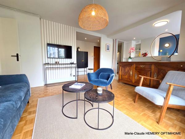 Dinard, Marché, au calme, T2 rénové de 38m² avec grand balcon et cave. Plages et commerces à pied