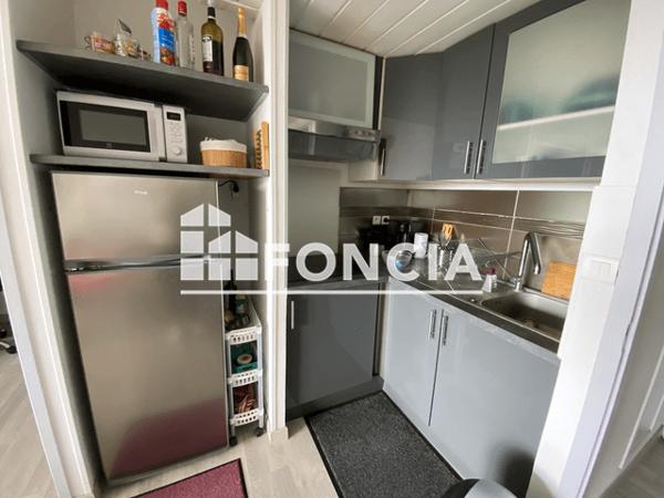 Location Appartement meublé 2 pièces 32.2 m² - 2 A 24 ALLEE DU BOUT DEHORS La Rochelle 17000