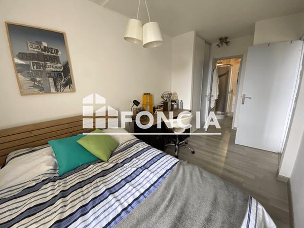 Location Appartement meublé 2 pièces 32.2 m² - 2 A 24 ALLEE DU BOUT DEHORS La Rochelle 17000
