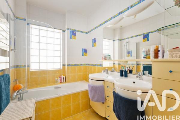 Maison à vendre 7 pièces 290 m² Saint-Brice-sous-Forêt