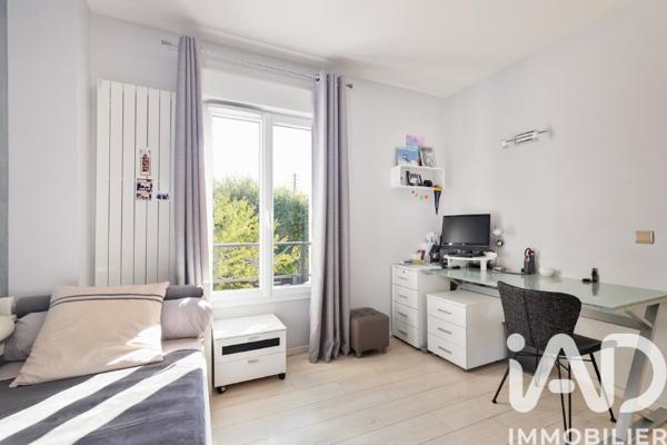 Maison à vendre 7 pièces 290 m² Saint-Brice-sous-Forêt