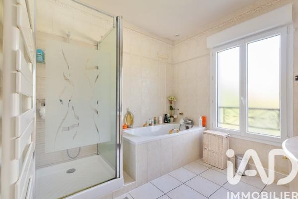 Maison à vendre 7 pièces 290 m² Saint-Brice-sous-Forêt