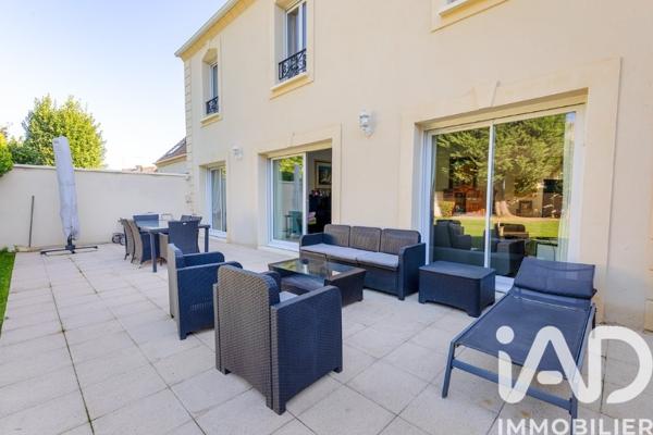 Maison à vendre 7 pièces 290 m² Saint-Brice-sous-Forêt